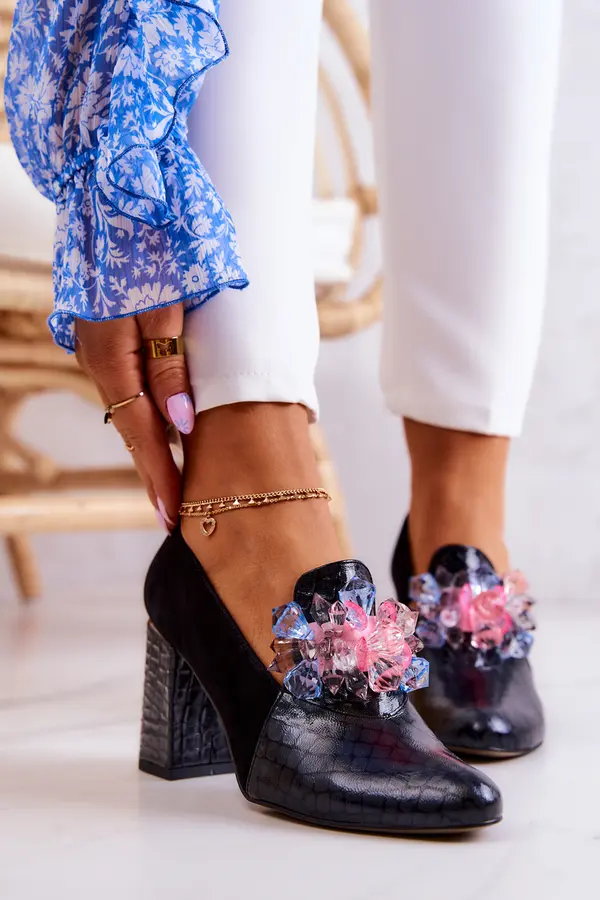 Boto Boto Велурени помпи със змийска кожа на пост черно Sofie