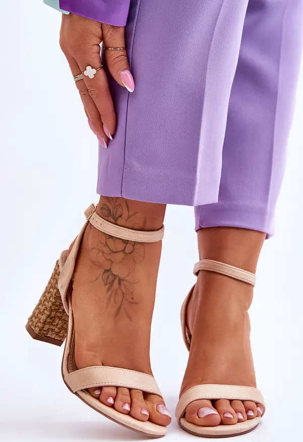 Boto Boto Велурени сандали на плетен ток Бежово Selila