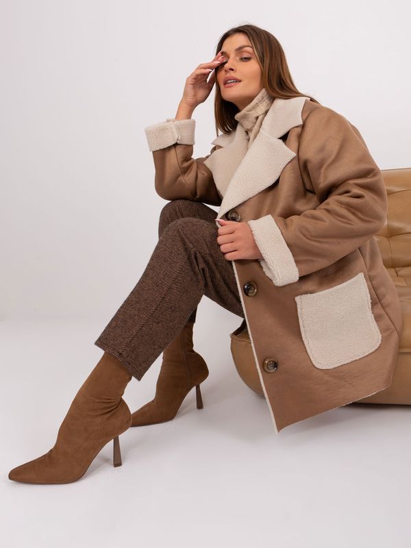 Fashionhunters Camel and beige sheepskin coat with button closure