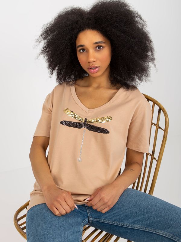 Fashionhunters Camel women's T-shirt with app