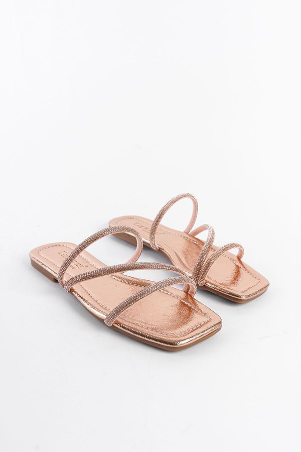 Capone Outfitters Capone Outfitters Stoned 3-Striped Flat Heel Quilted Women's Slippers