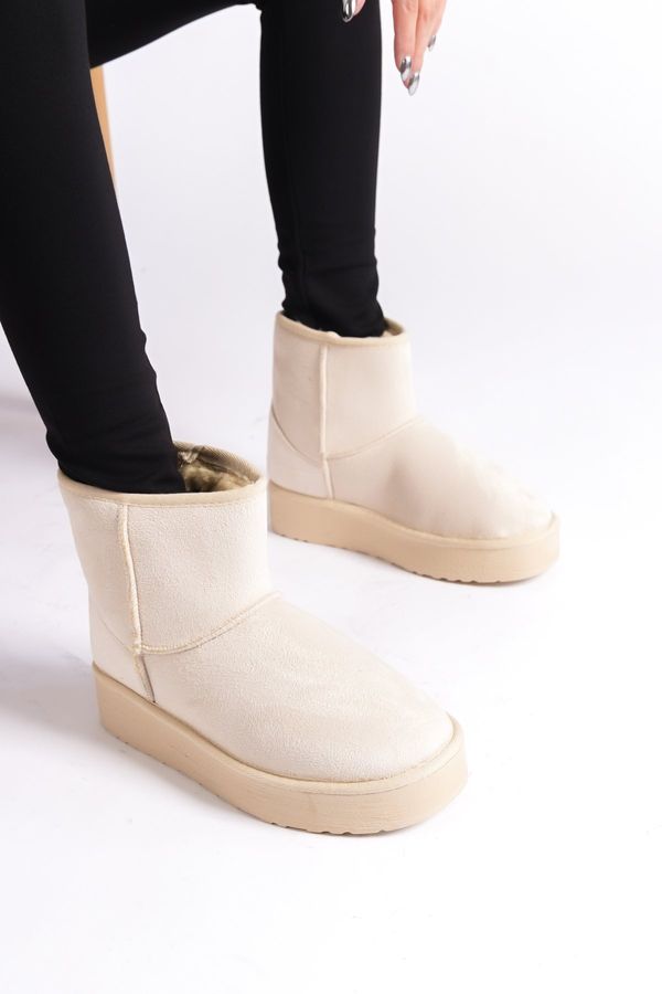 Capone Outfitters Capone Outfitters Women's Thick Sole Round Toe Shearling Mid-Length Boots