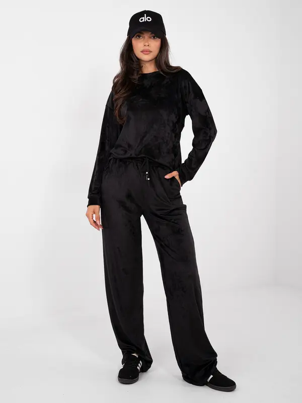 LAKERTA Черен анцуг