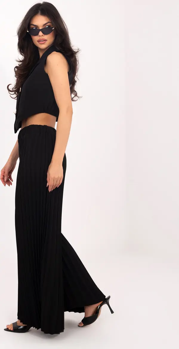 Italy Moda Черен елегантен ансамбъл с плисирани панталони