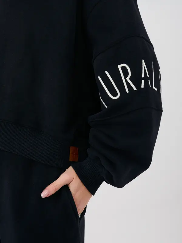 Factory Price Черен суитшърт с надпис на ръкава