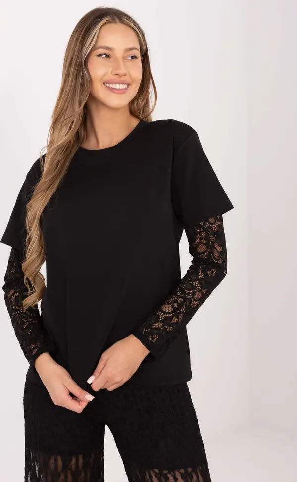 Italy Moda Черна блуза с дантелени ръкави