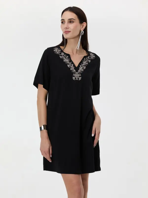 Orsay Черна дамска рокля до коляното ORSAY