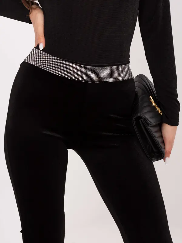 Italy Moda Черни панталони с брокатени колани