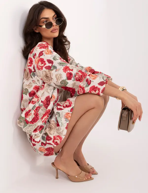Italy Moda Червено флорално преходно яке