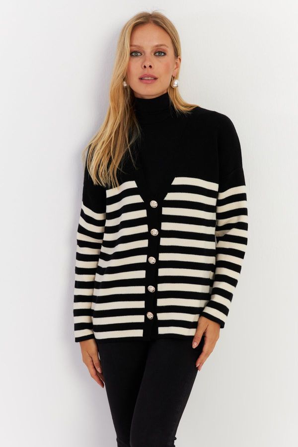 Cool & Sexy Cool & Sexy Women's Black-White Striped Knitted Cardigan CNG3