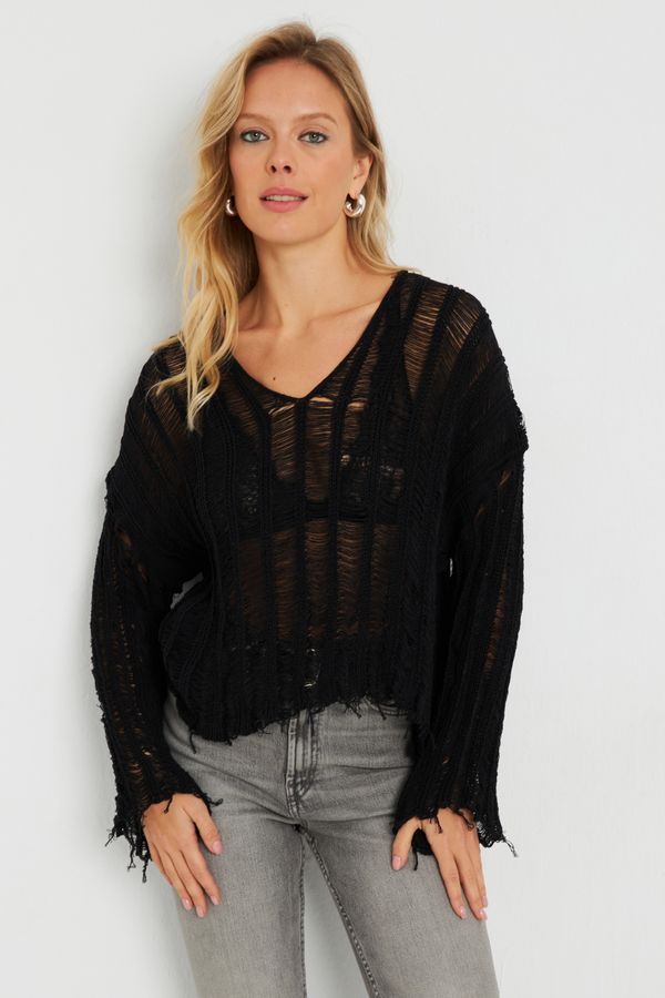 Cool & Sexy Cool & Sexy Women's Openwork Knitwear Blouse Black YZ618