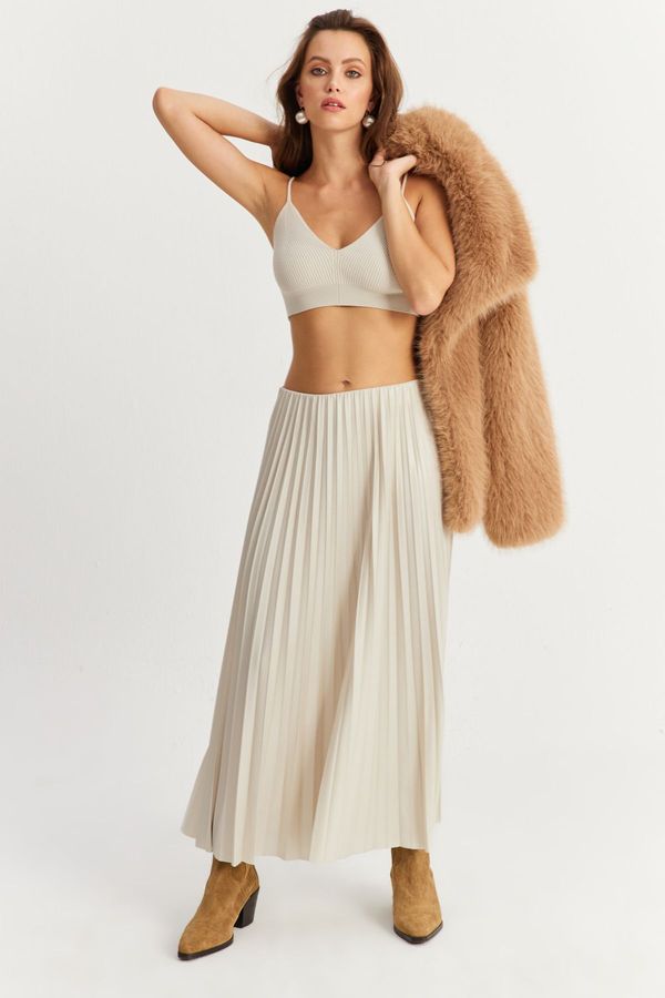 Cool & Sexy Cool & Sexy Women's Stone Waist Elastic Pleated Skirt IO190