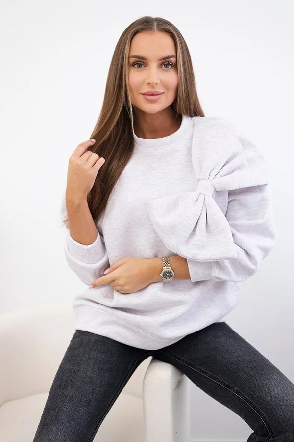 marka niezdefiniowana Cotton insulated sweatshirt with a large bow in beige melange color