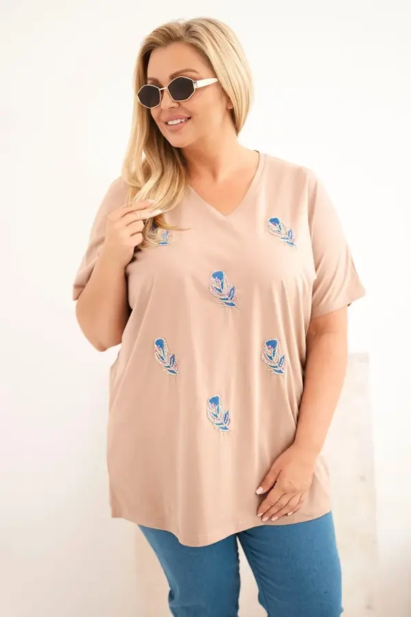 Kesi Дамска блуза Kesi Plus Size с пера в цвят камила
