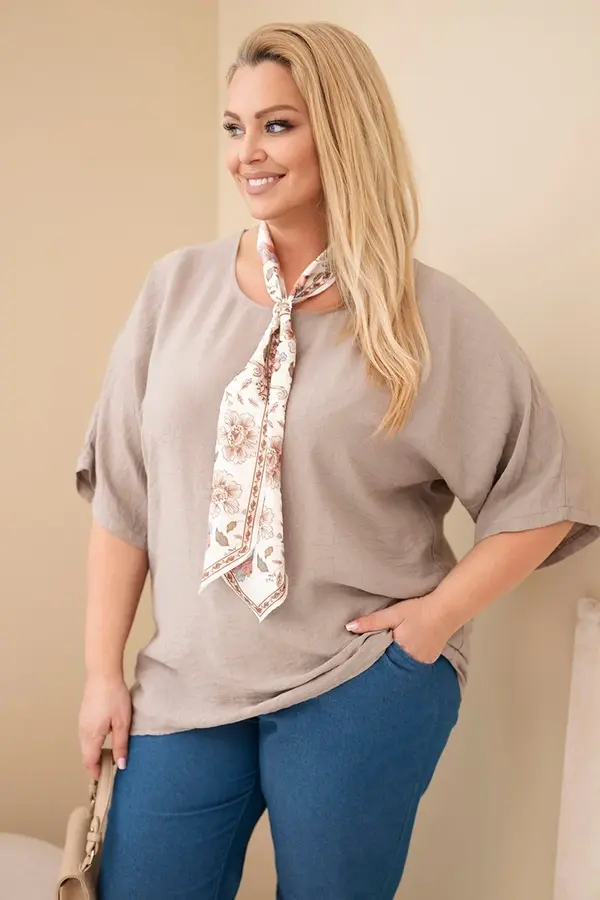 Kesi Włoski Дамска блуза с големи размери и шал