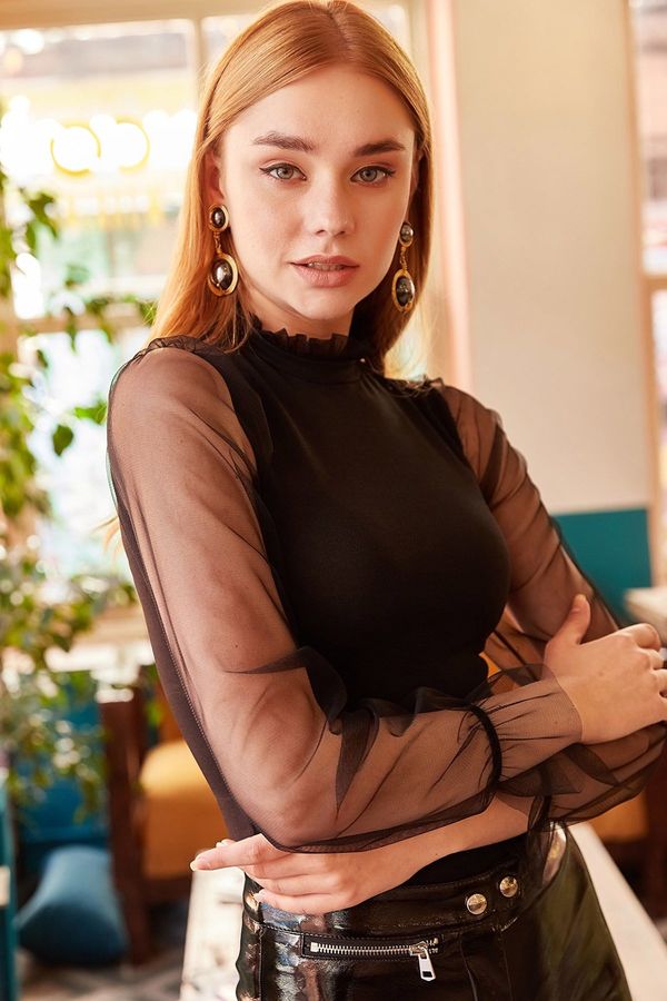 Olalook Дамска блуза. Olalook Basic