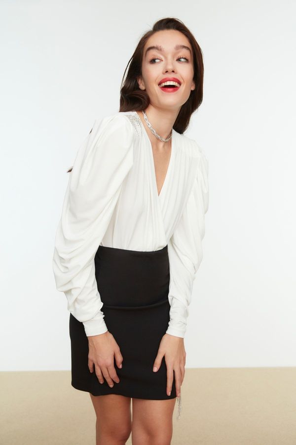 Trendyol Дамска блуза. Trendyol Ecru