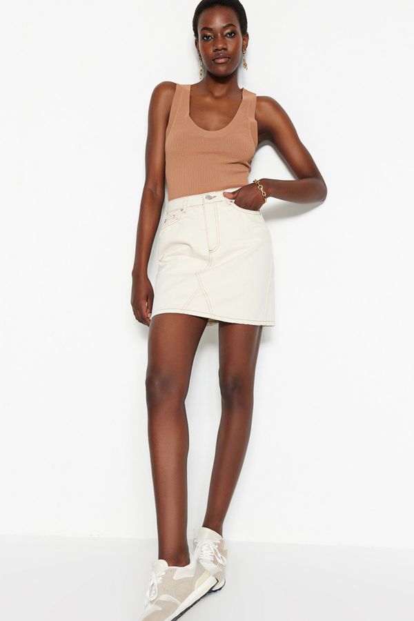 Trendyol Дамска пола  Trendyol Ecru