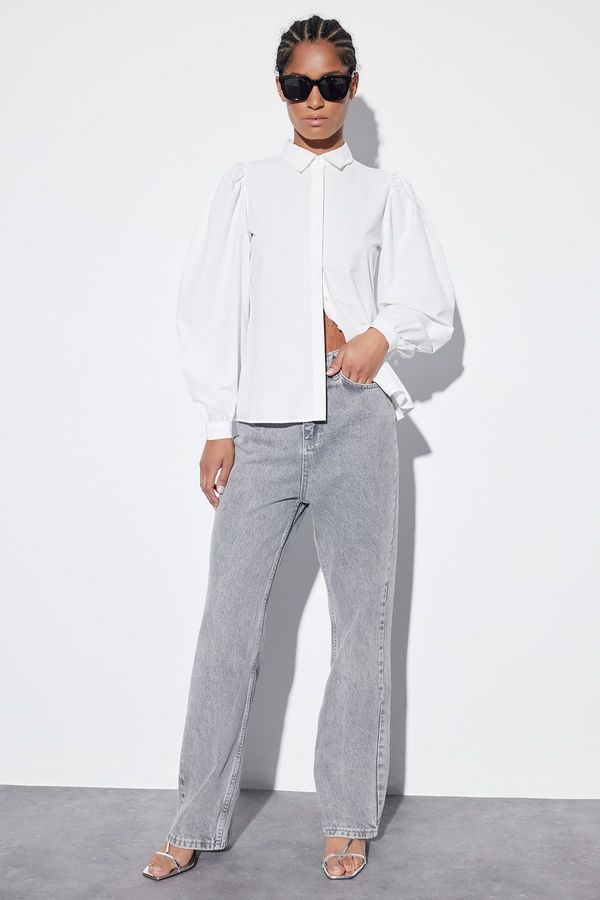 Trendyol Дамска риза  Trendyol Ecru