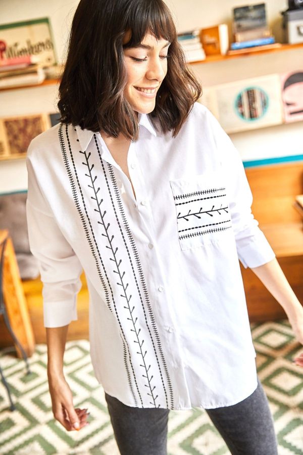 Olalook Дамска риза. Olalook Patterned