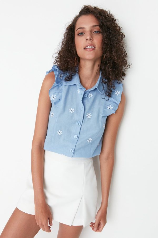 Trendyol Дамска риза. Trendyol Ruffle