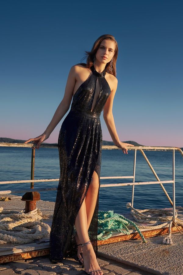 Trendyol Дамска рокля Trendyol Classic