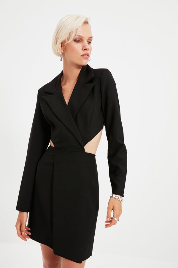 Trendyol Дамска рокля Trendyol Cut-Out