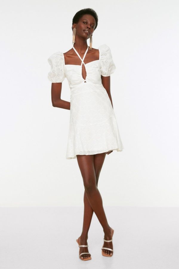 Trendyol Дамска рокля Trendyol Ecru