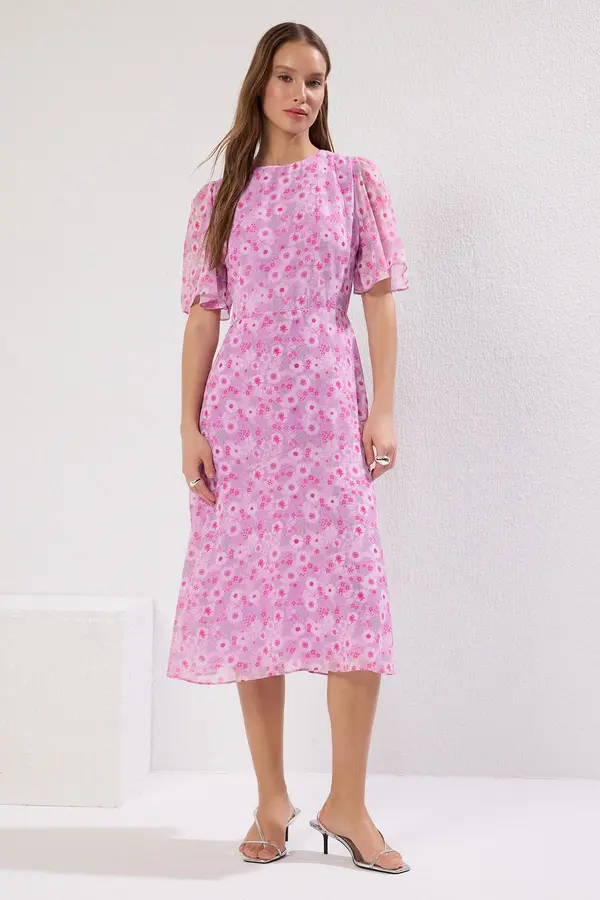 Trendyol Дамска рокля Trendyol Floral Patterned