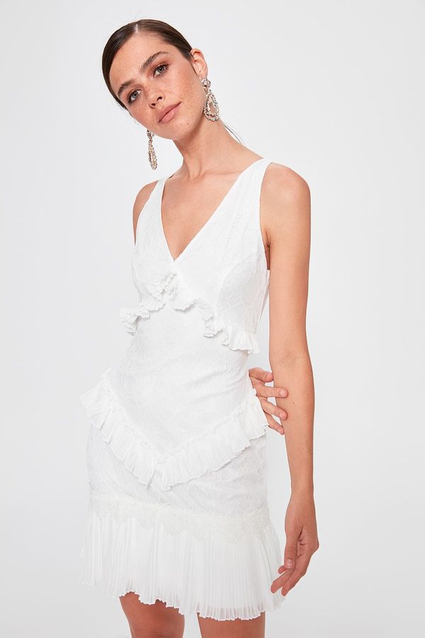 Trendyol Дамска рокля Trendyol Frill Detailed