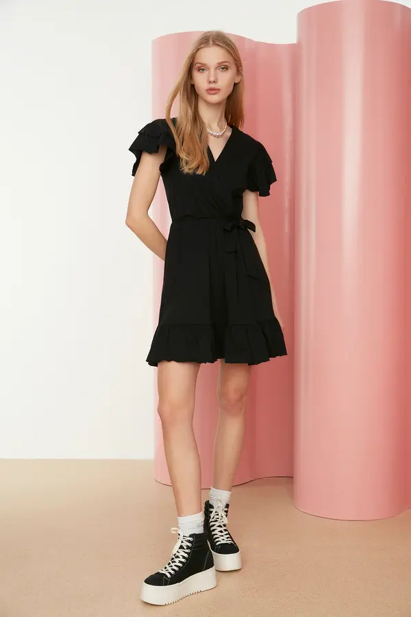 Trendyol Дамска рокля Trendyol Frill detailed