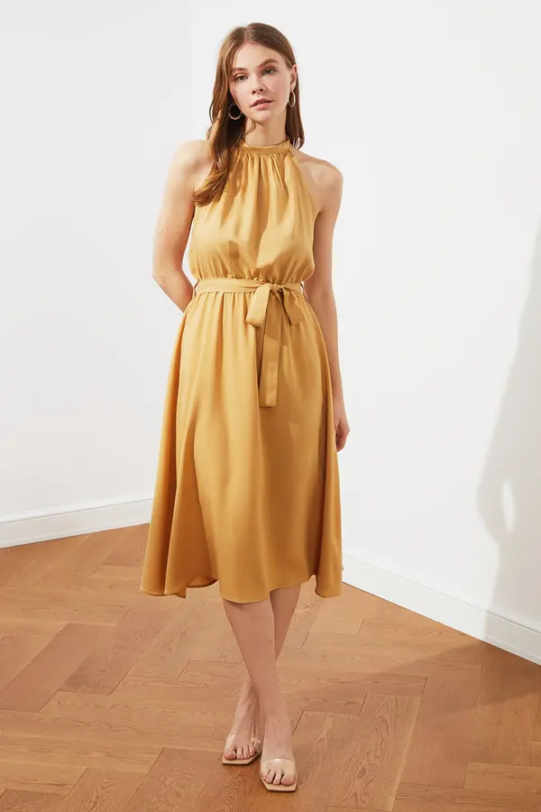 Trendyol Дамска рокля Trendyol Midi