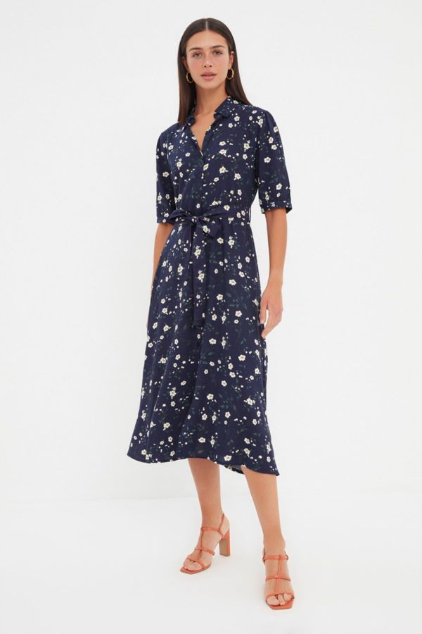 Trendyol Дамска рокля Trendyol MultiColored BeltEd Shirt Dress