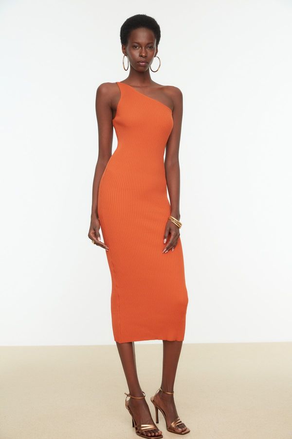 Trendyol Дамска рокля. Trendyol Decollete