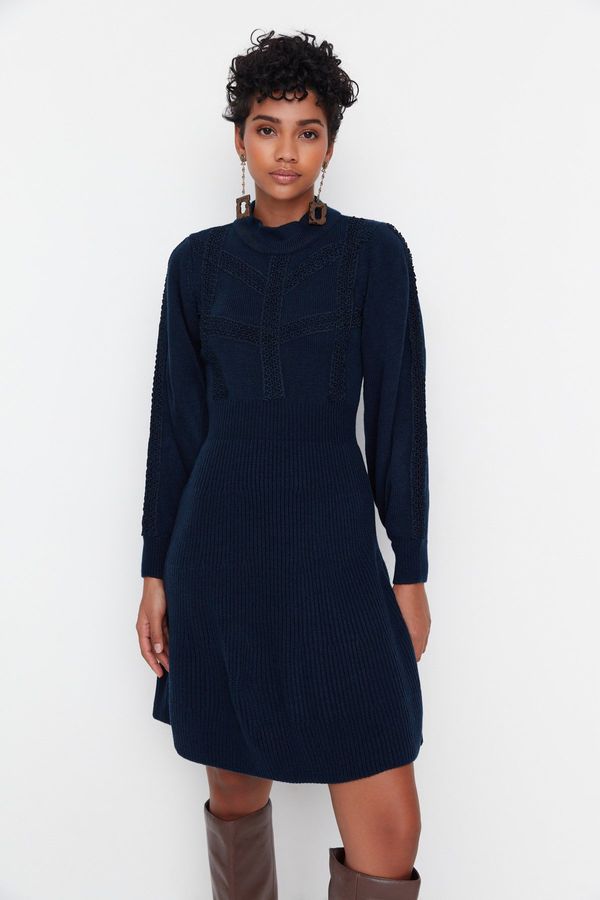 Trendyol Дамска рокля. Trendyol Detailed