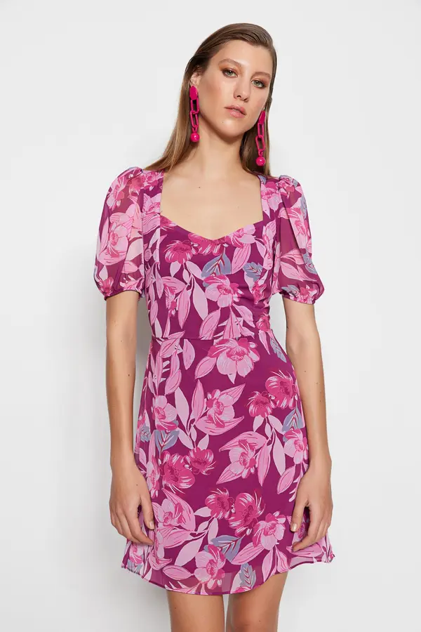 Trendyol Дамска рокля. Trendyol Floral