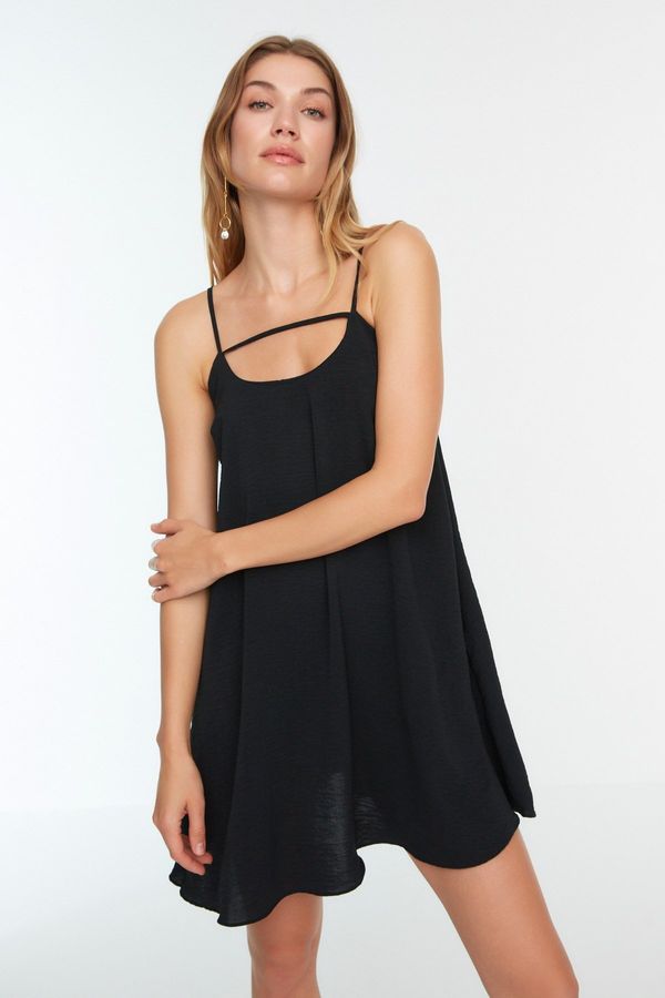 Trendyol Дамска рокля. Trendyol Strap