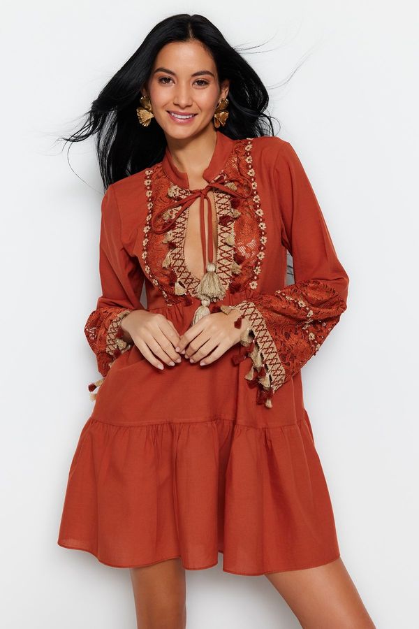 Trendyol Дамска рокля. Trendyol Tasseled