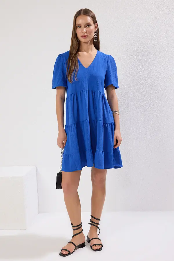 Trendyol Дамска рокля. Trendyol Wide cut