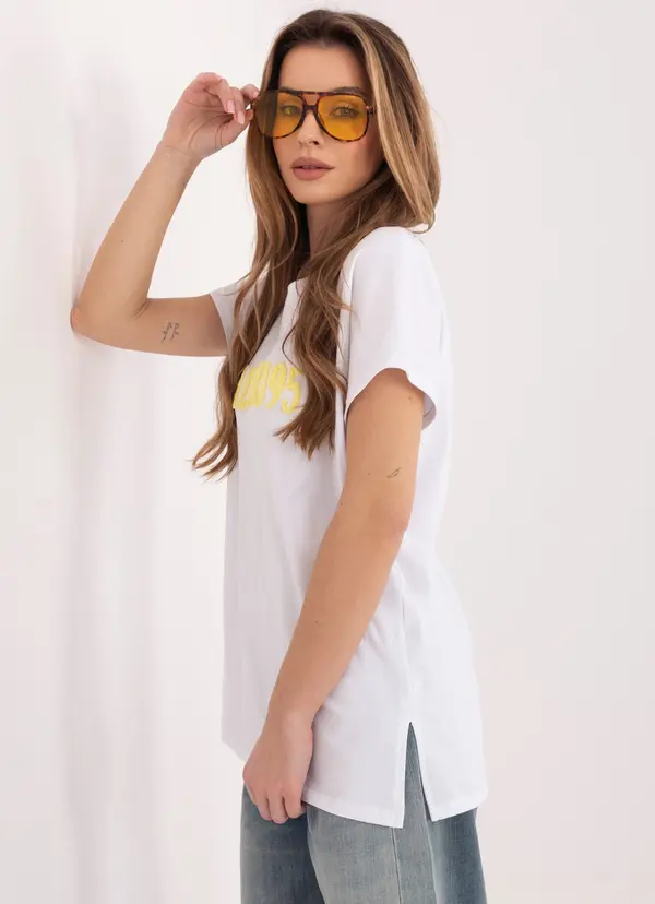 RELEVANCE Дамска тениска с кръгло деколте в бяло и жълто