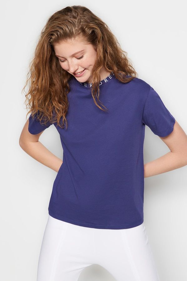 Trendyol Дамска тениска Trendyol Collar Printed