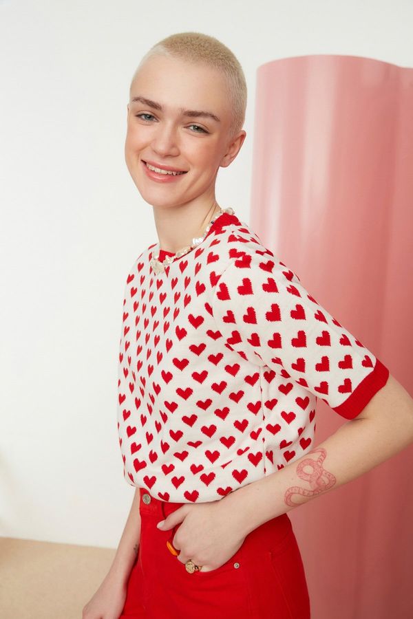 Trendyol Дамска тениска Trendyol TWOSS21KZ0008/Kırmızı