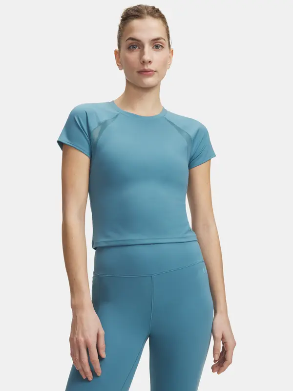 Under Armour Дамска тениска Under Armour Motion Mesh SS