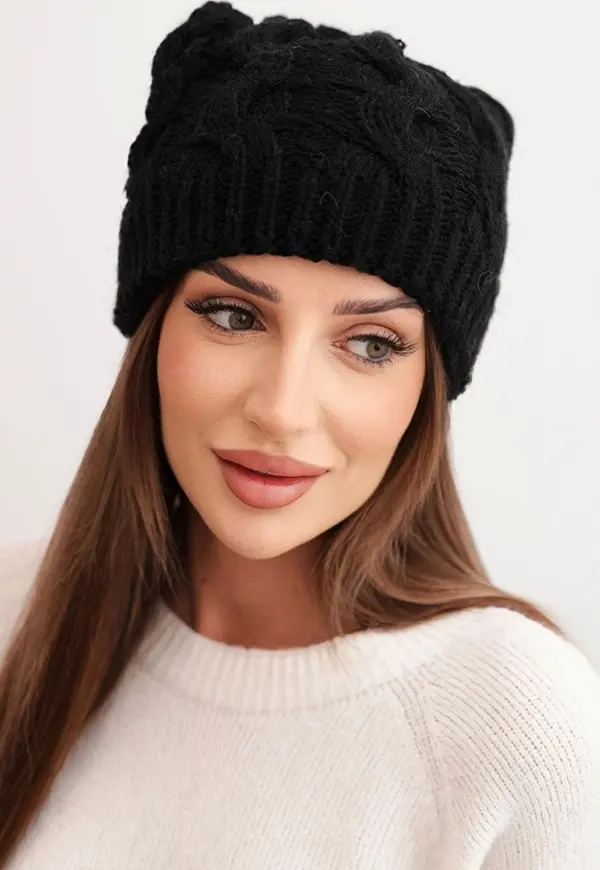 Kesi Дамска зимна шапка с дебел модел K458 черна