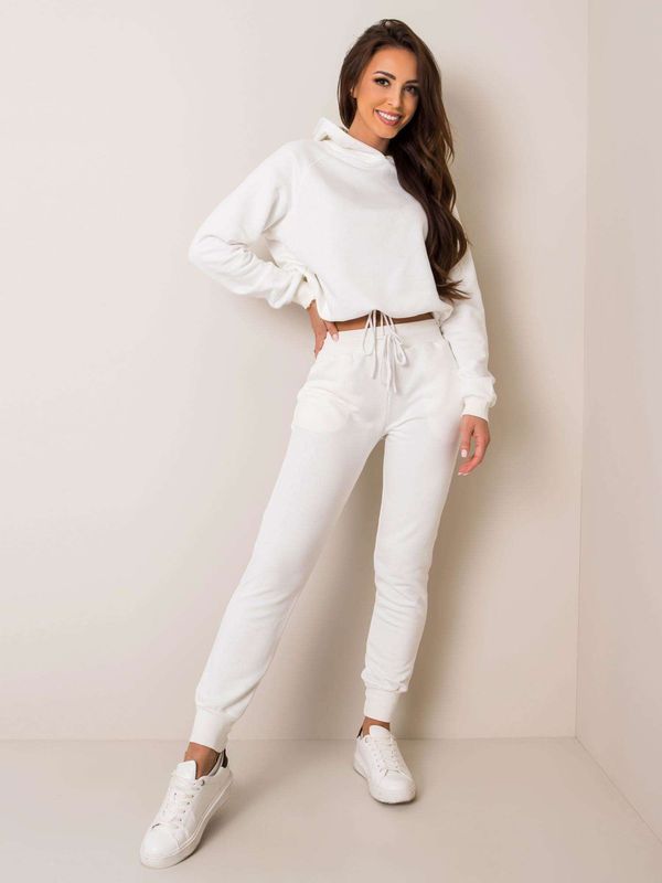 Fashionhunters Дамски анцуг Fashionhunters Ekru