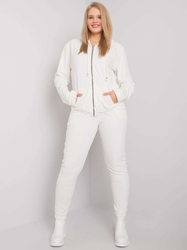 RELEVANCE Дамски анцуг. Fashionhunters i523_RV-KMPL-5961.18Xczerwony