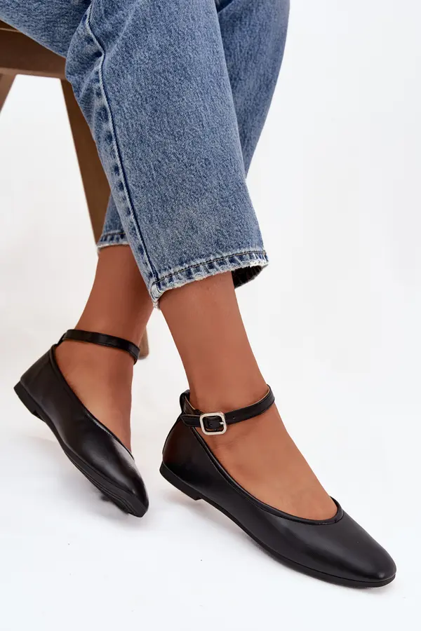 Boto Дамски балерини с презрамка и катарама Janelor