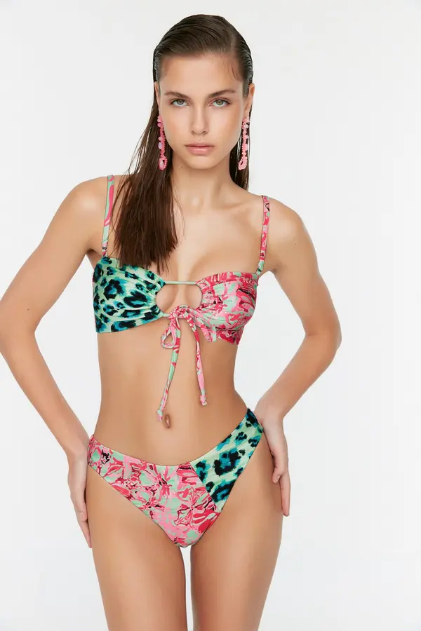 Trendyol Дамски бански. Долна част. Trendyol Patterned