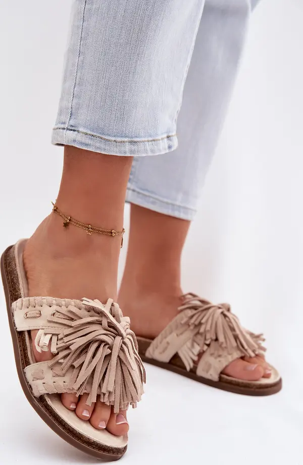 Boto Дамски бежови чехли с пискюли Glorinna