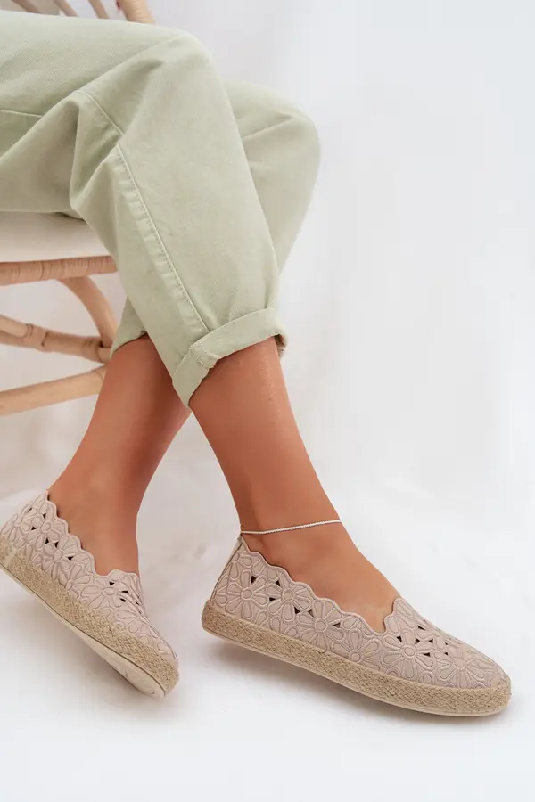 EVENTO Дамски бежови еспадрили на платформа Naloenma